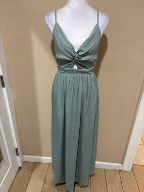 Cupshe Sage Green Twist-Front Maxi Dress